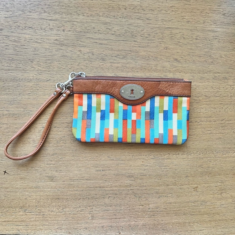 Fossil wristlet, colorful wallet, Keyper wallet